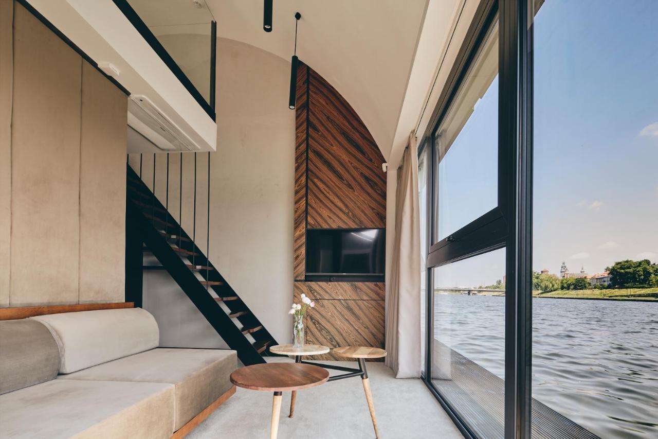 New Port - Premium Floating Aparthotel คราคูฟ ภายนอก รูปภาพ