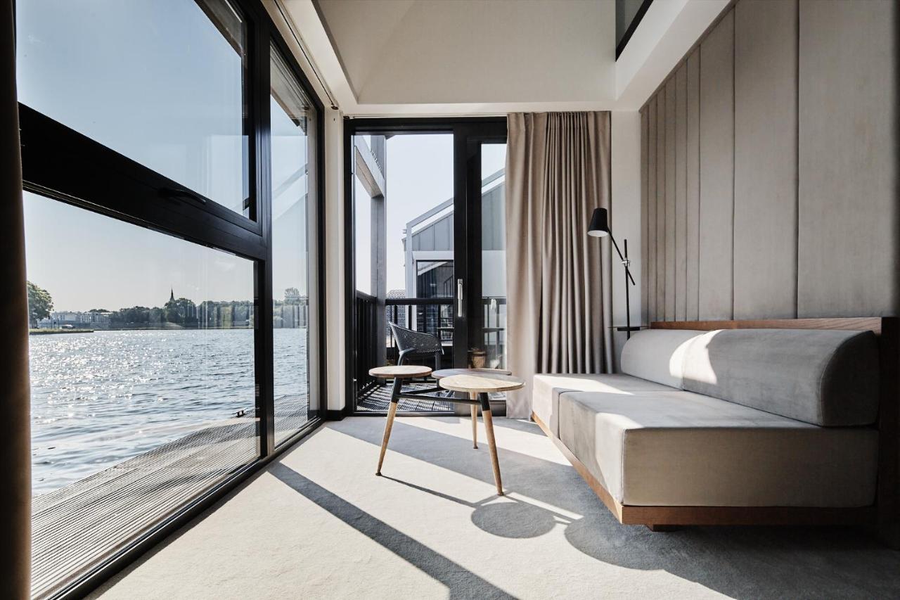 New Port - Premium Floating Aparthotel คราคูฟ ภายนอก รูปภาพ