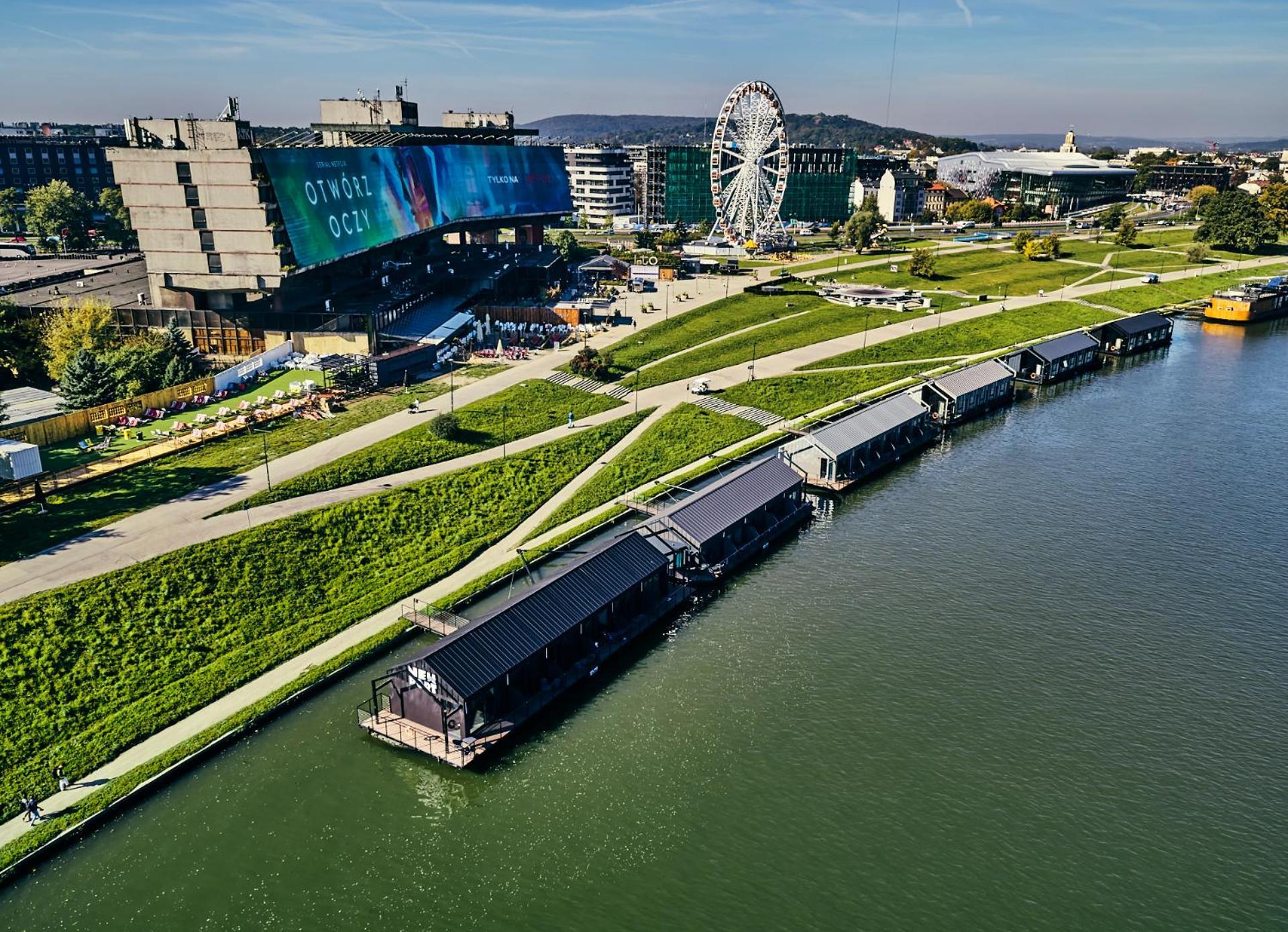 New Port - Premium Floating Aparthotel คราคูฟ ภายนอก รูปภาพ